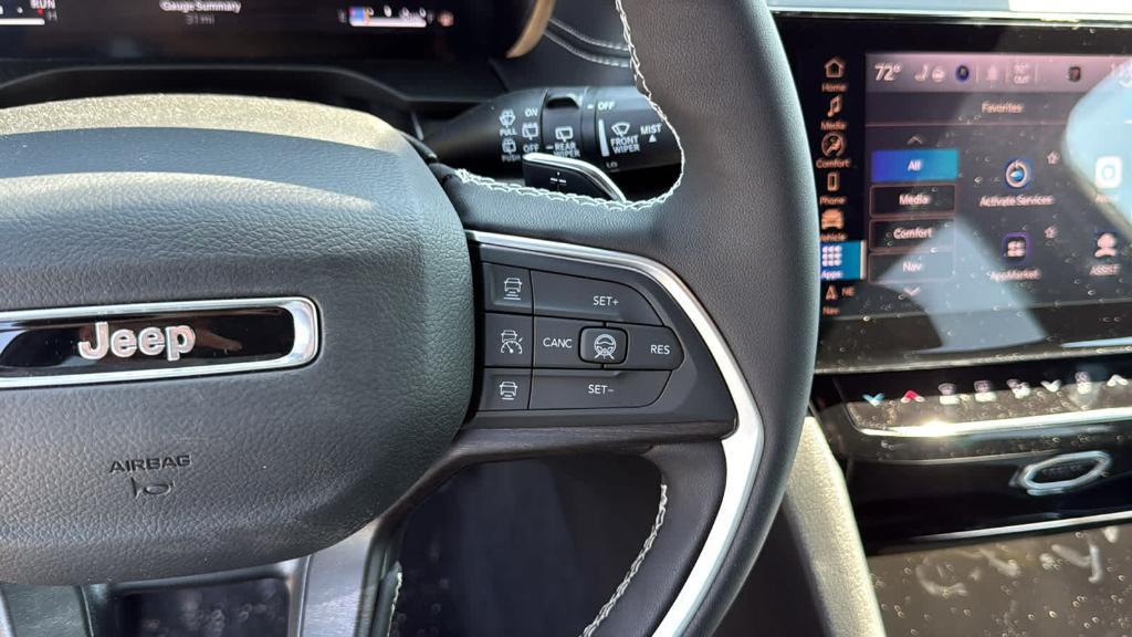 new 2026 Jeep Grand Cherokee car, priced at $49,405