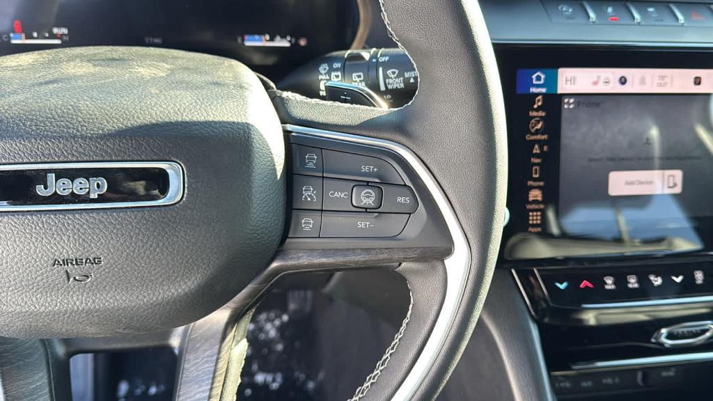 new 2026 Jeep Grand Cherokee car, priced at $46,985