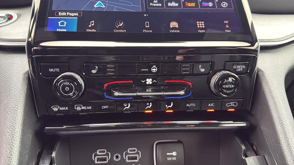 new 2025 Jeep Grand Cherokee car, priced at $51,890