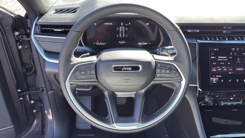 new 2025 Jeep Grand Cherokee car, priced at $44,980