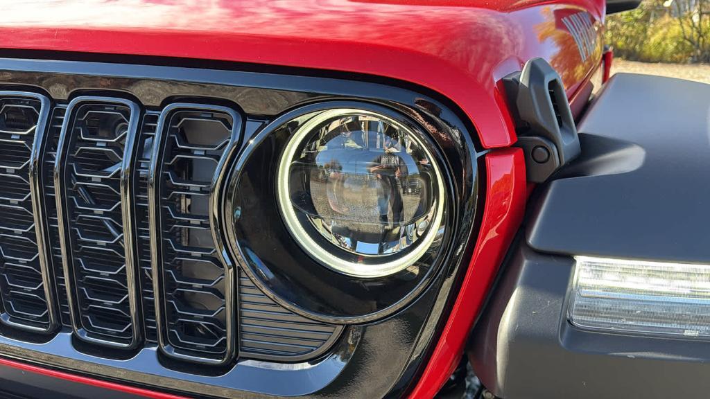 new 2025 Jeep Wrangler car, priced at $55,465