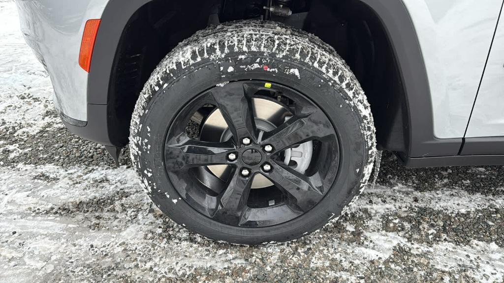 new 2025 Jeep Grand Cherokee L car, priced at $53,585
