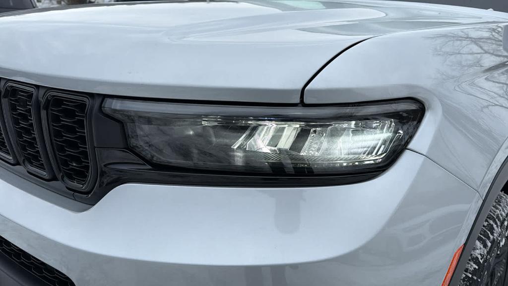 new 2025 Jeep Grand Cherokee L car, priced at $53,585