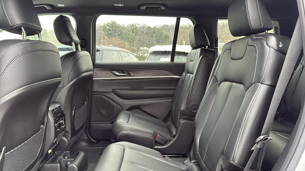 new 2025 Jeep Grand Cherokee L car, priced at $53,585