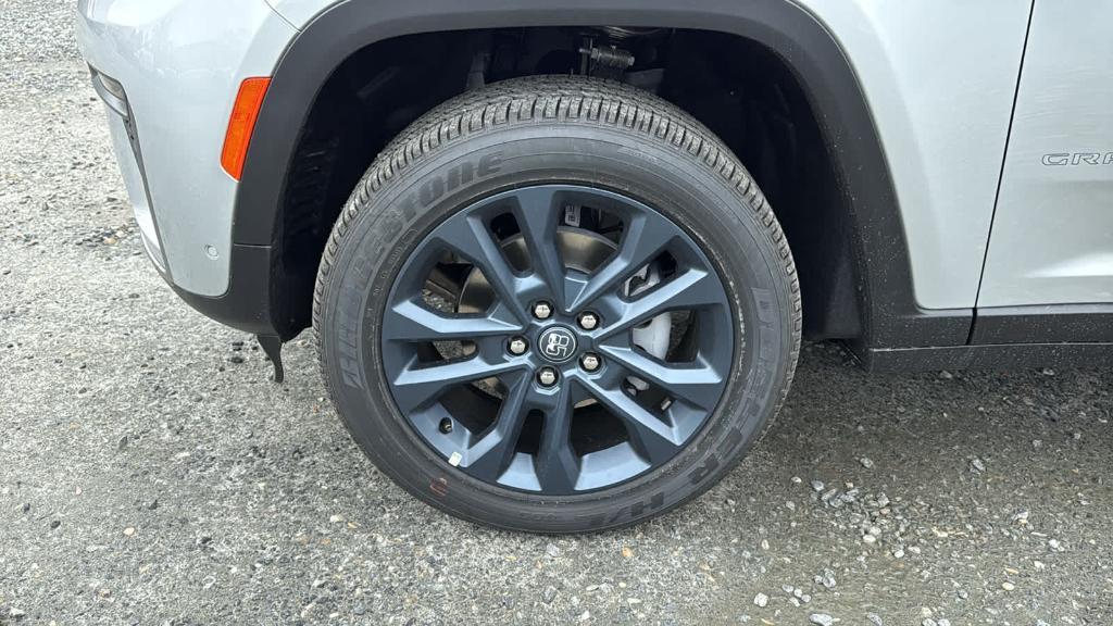 new 2026 Jeep Grand Cherokee car, priced at $51,480