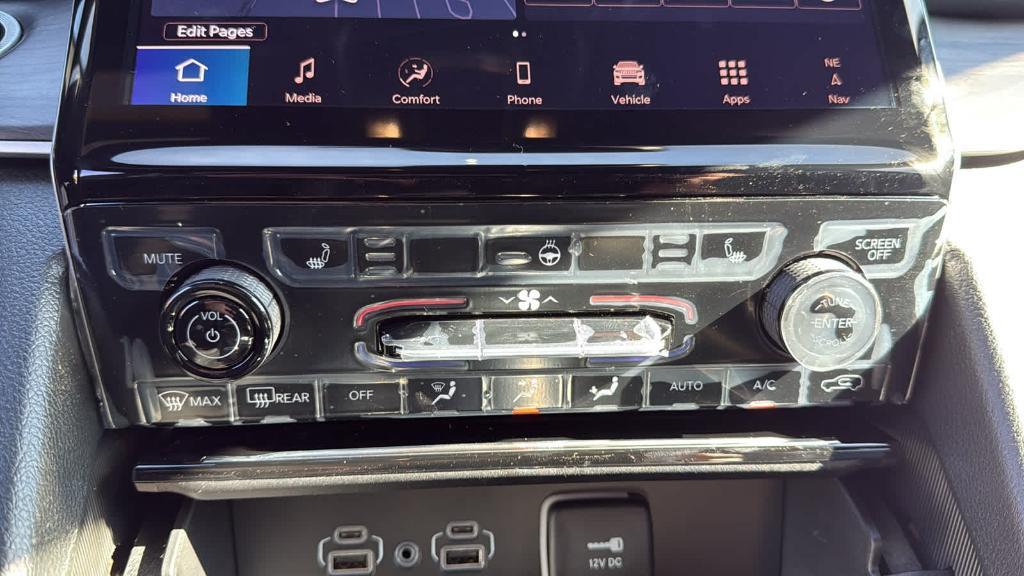 new 2025 Jeep Grand Cherokee car, priced at $50,235