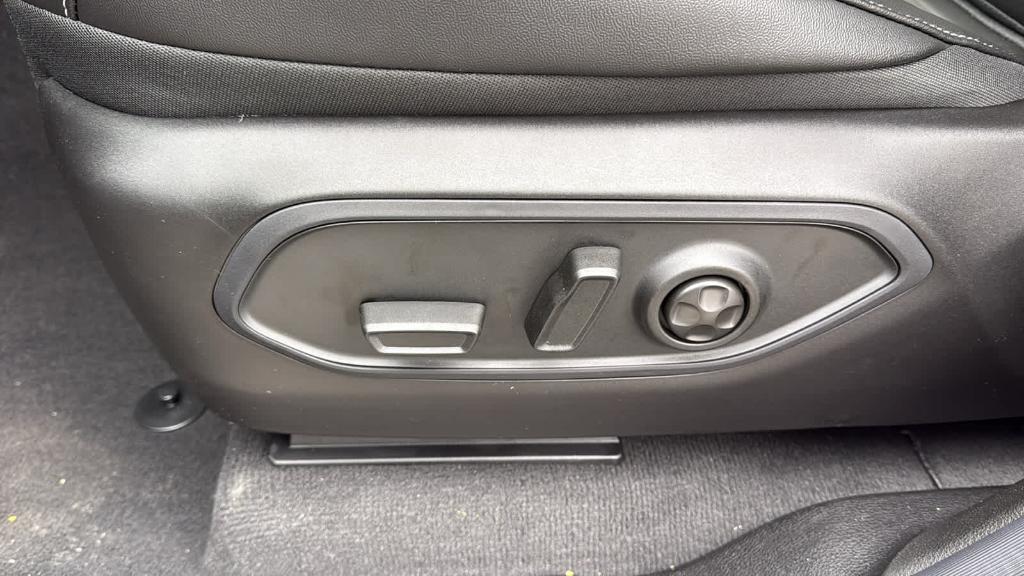 new 2025 Jeep Grand Cherokee car, priced at $46,625