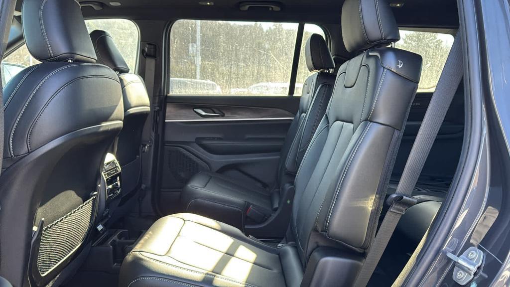 new 2025 Jeep Grand Cherokee L car, priced at $50,610