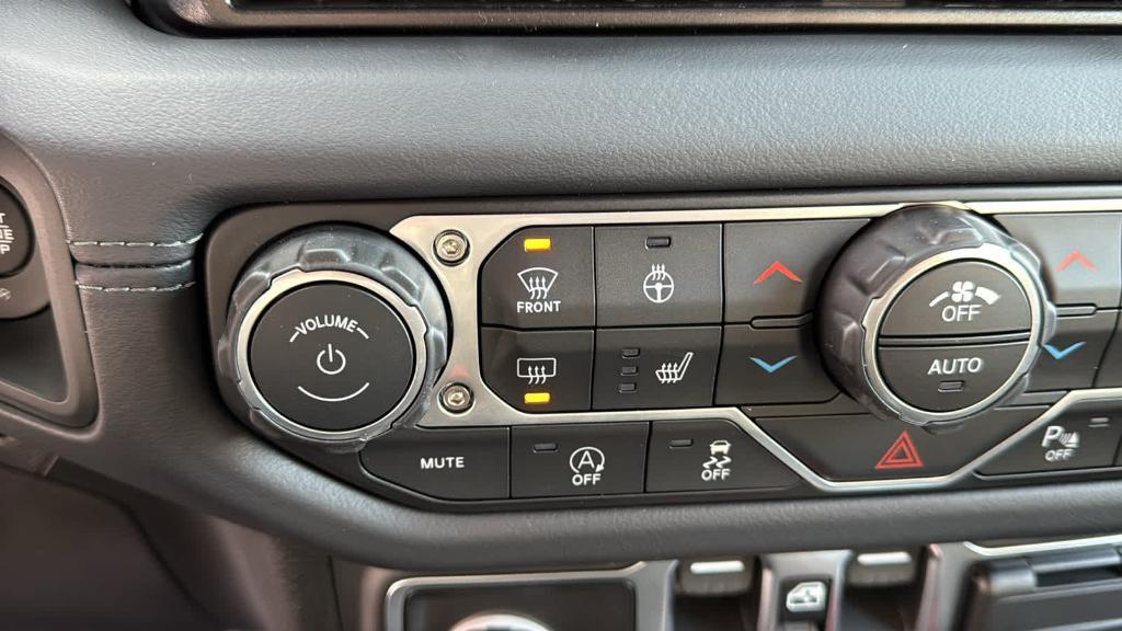 new 2026 Jeep Wrangler car, priced at $55,975