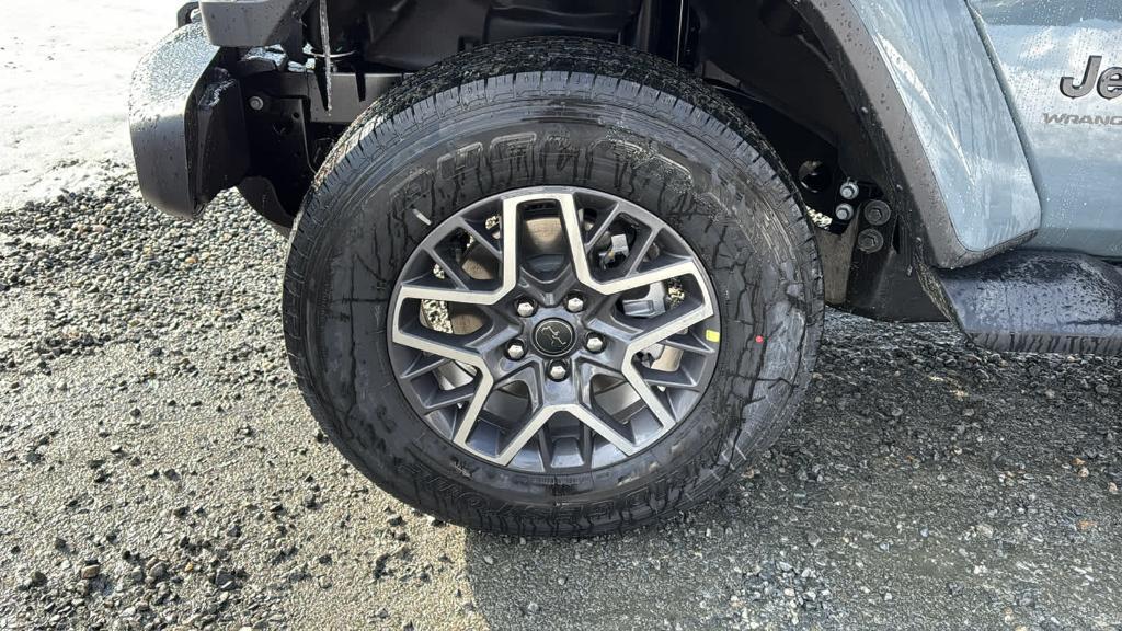 new 2026 Jeep Wrangler car, priced at $55,975