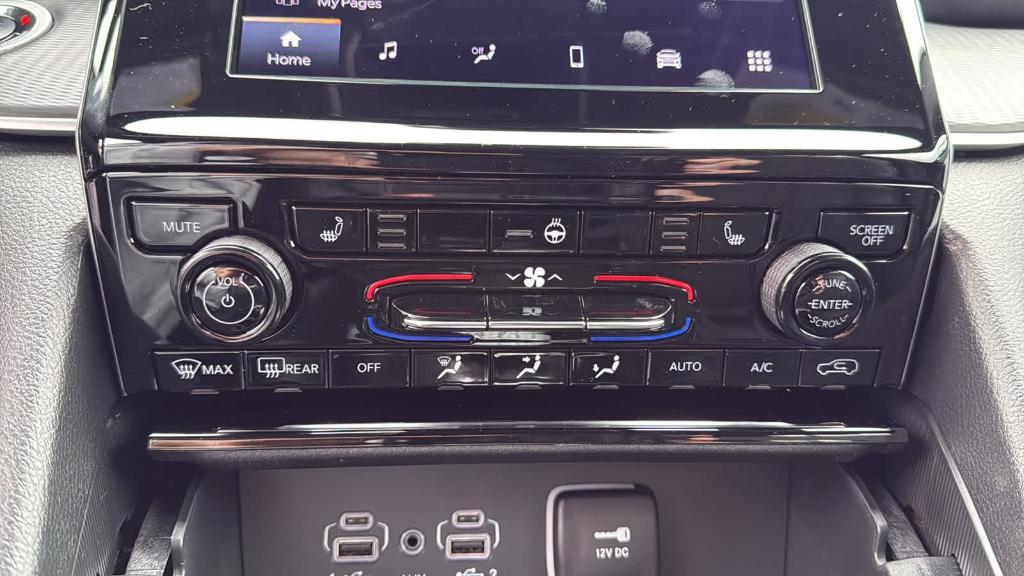 new 2025 Jeep Grand Cherokee car, priced at $45,875