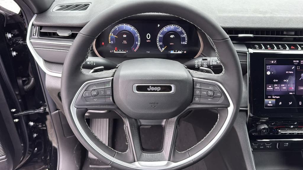 new 2025 Jeep Grand Cherokee car, priced at $45,875