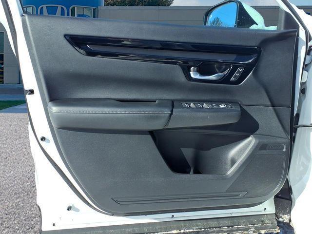 used 2023 Honda CR-V car, priced at $30,498