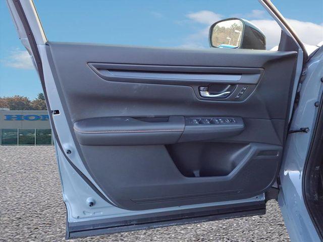 new 2026 Honda CR-V Hybrid car, priced at $40,015