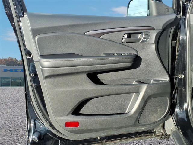 used 2023 Honda Passport car, priced at $30,499