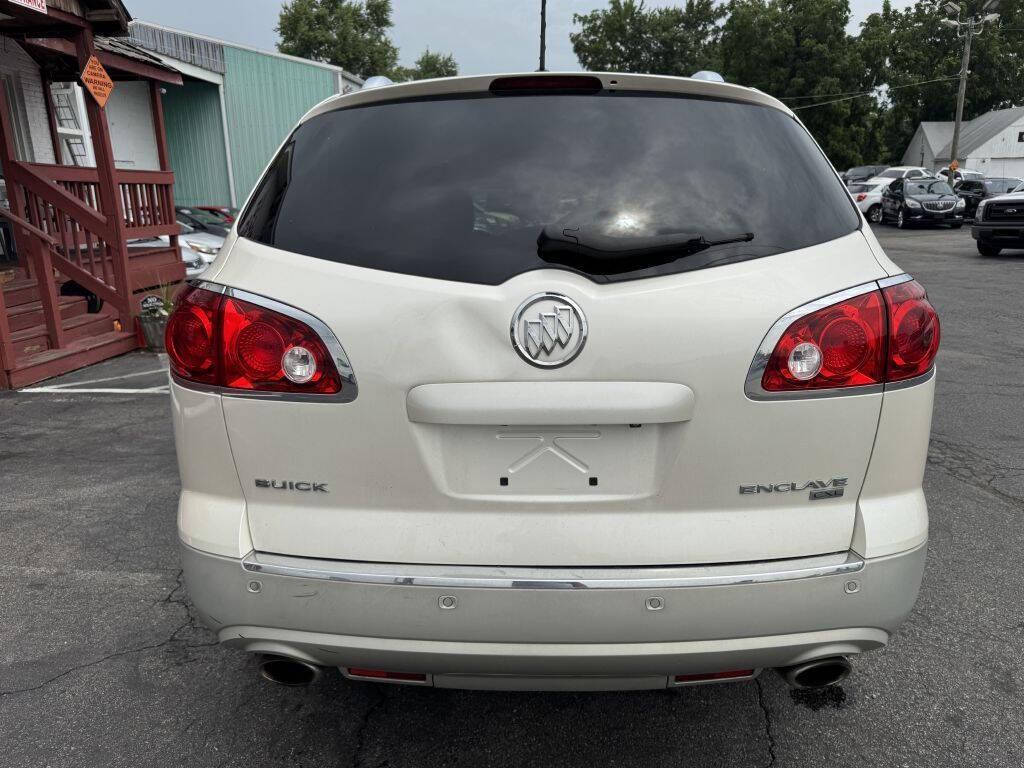 used 2011 Buick Enclave car, priced at $6,500