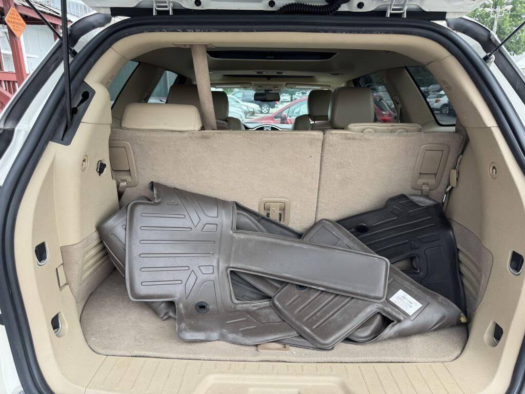 used 2011 Buick Enclave car, priced at $6,500