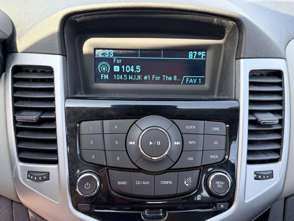 used 2014 Chevrolet Cruze car, priced at $4,995
