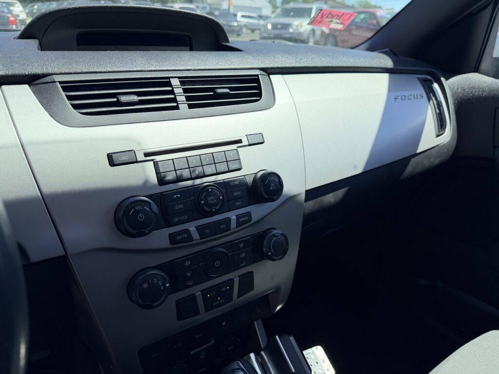 used 2009 Ford Focus car, priced at $3,995