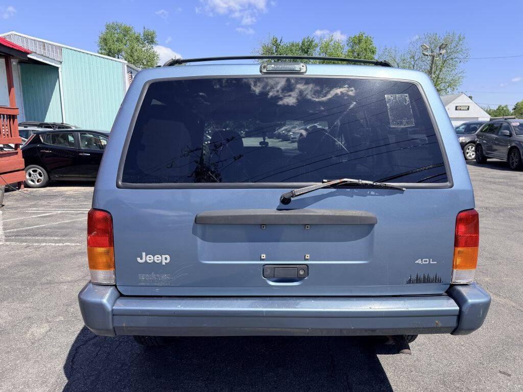 used 1998 Jeep Cherokee car, priced at $7,995