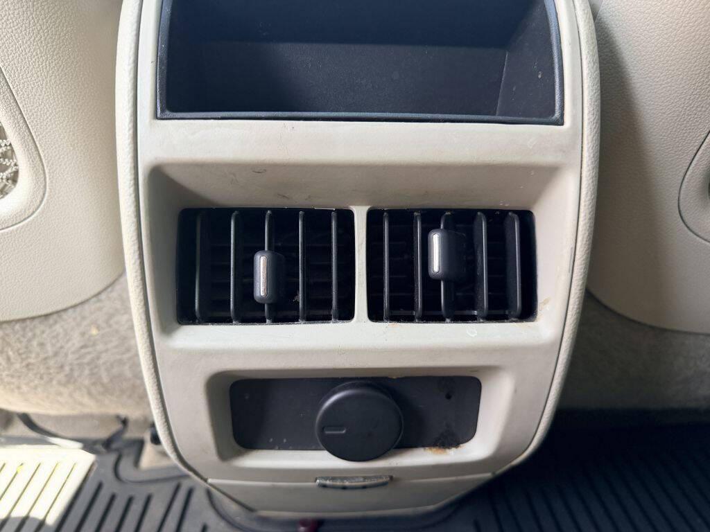 used 2014 Cadillac SRX car, priced at $5,995