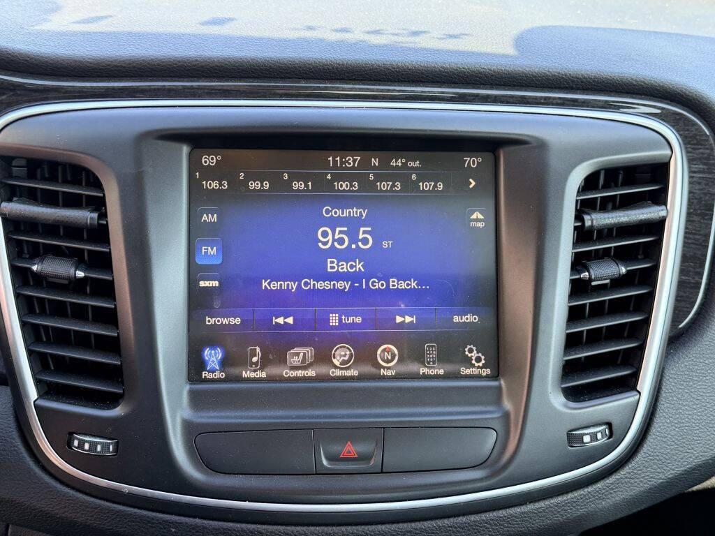 used 2015 Chrysler 200 car, priced at $7,995