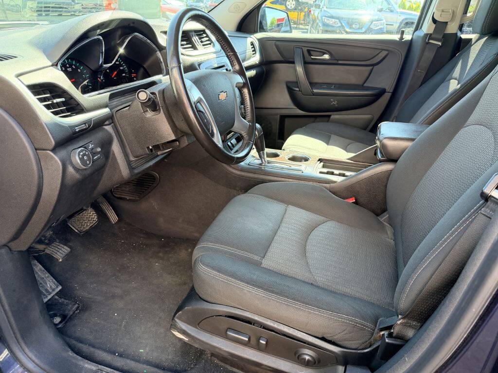 used 2017 Chevrolet Traverse car, priced at $7,995