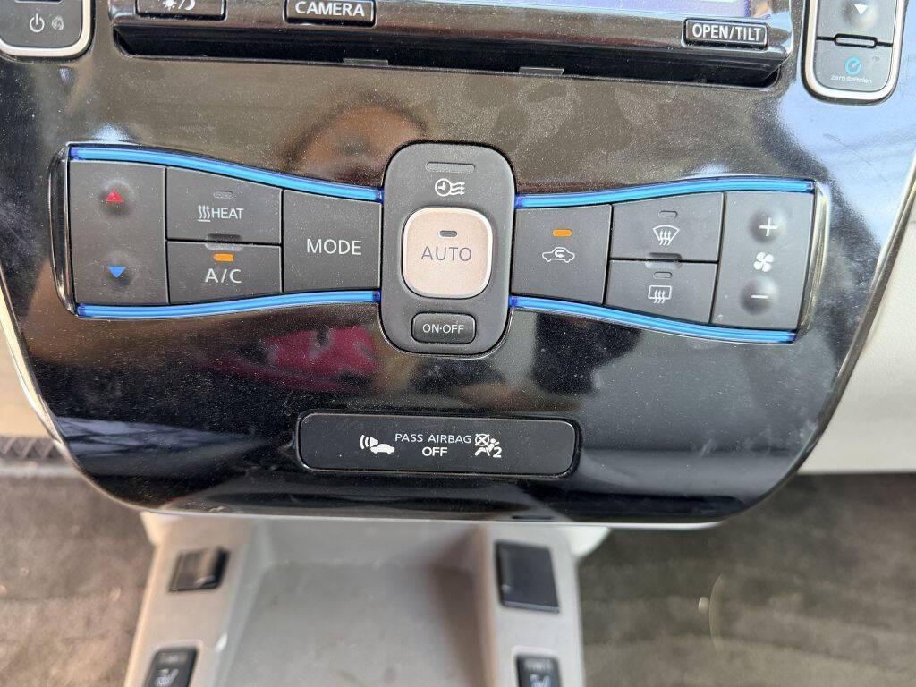 used 2014 Nissan Leaf car, priced at $4,995