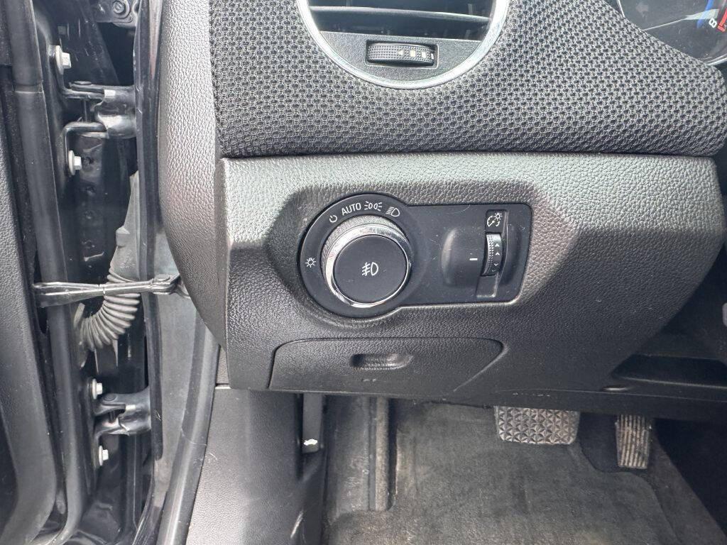 used 2014 Chevrolet Cruze car, priced at $4,995