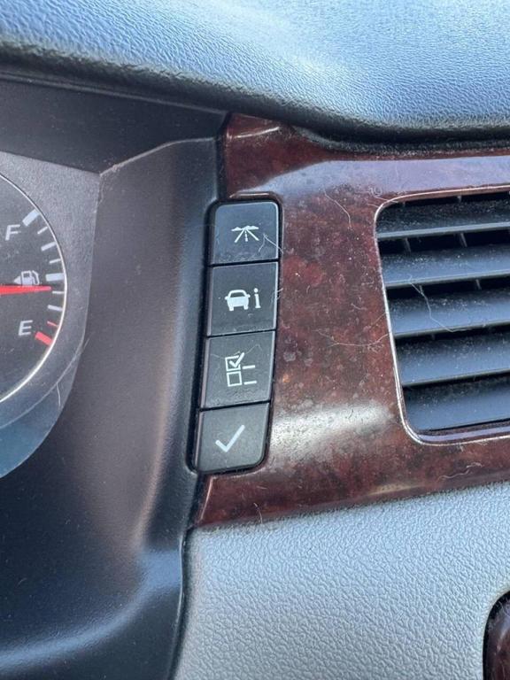 used 2006 Chevrolet Impala car, priced at $2,995