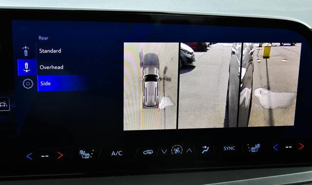 used 2024 Chevrolet Traverse car, priced at $30,975