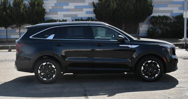 used 2024 Kia Sorento car, priced at $24,678