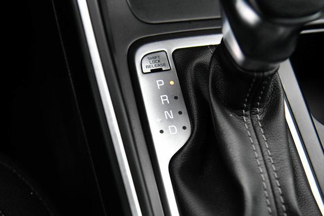 used 2023 Kia Sorento car, priced at $20,544