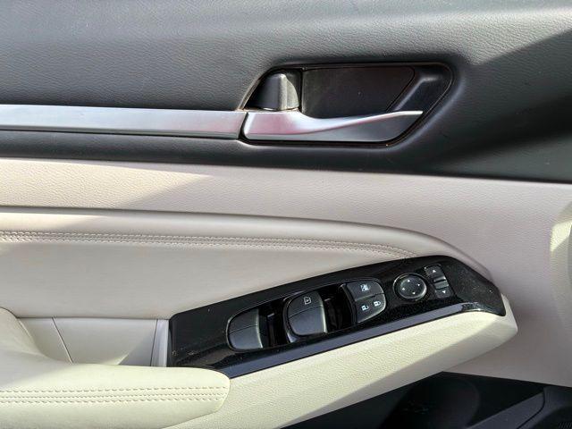 used 2023 Nissan Altima car, priced at $25,992