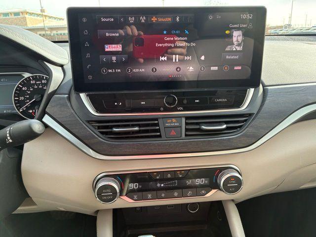 used 2023 Nissan Altima car, priced at $25,992