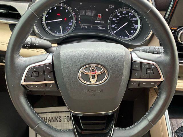 used 2020 Toyota Highlander car, priced at $32,992