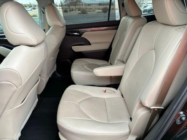 used 2020 Toyota Highlander car, priced at $32,992