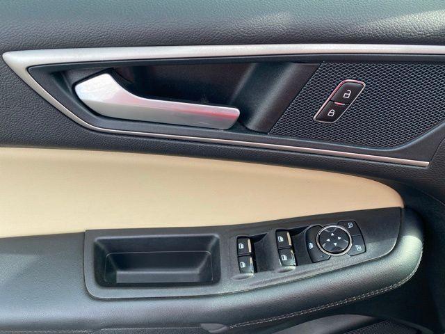 used 2024 Ford Edge car, priced at $24,992