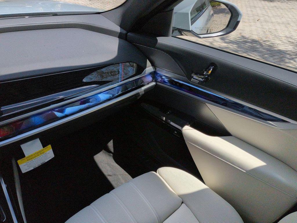 new 2026 BMW i7 car, priced at $120,290