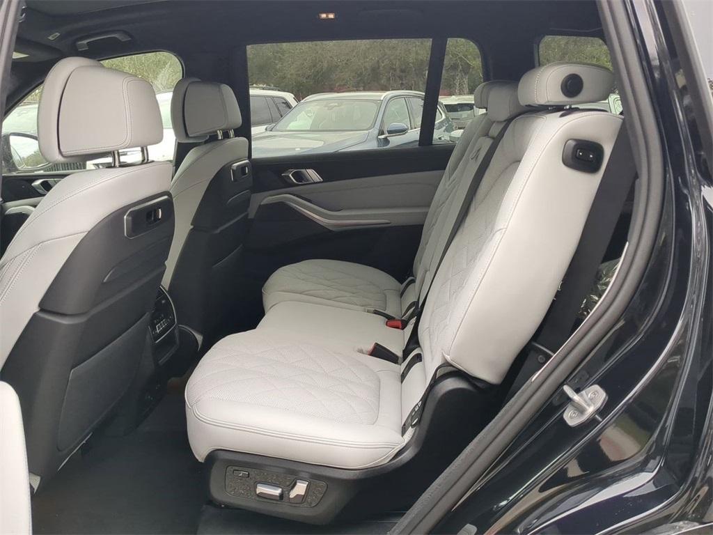 new 2026 BMW X7 car, priced at $100,350