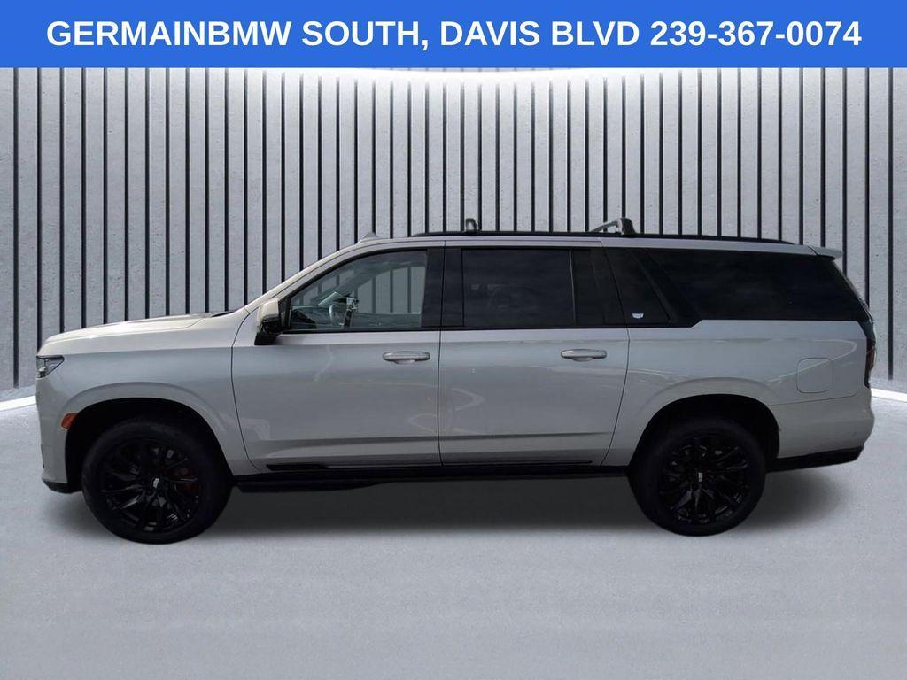 used 2022 Cadillac Escalade ESV car, priced at $70,989
