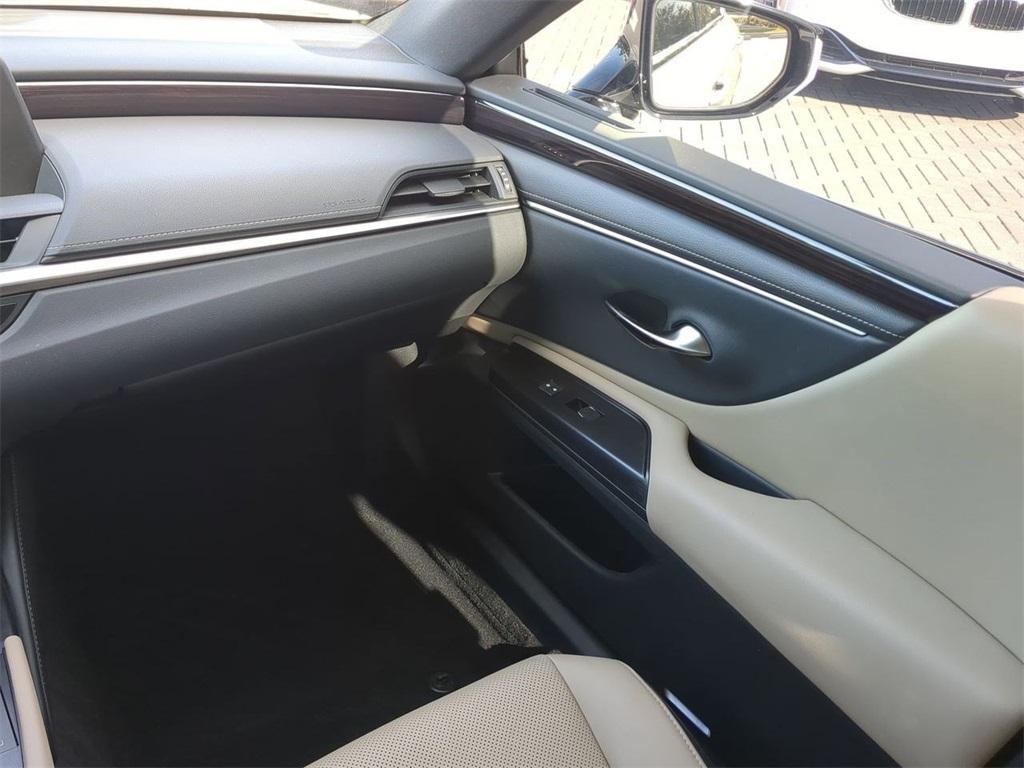 used 2021 Lexus ES 350 car, priced at $34,651