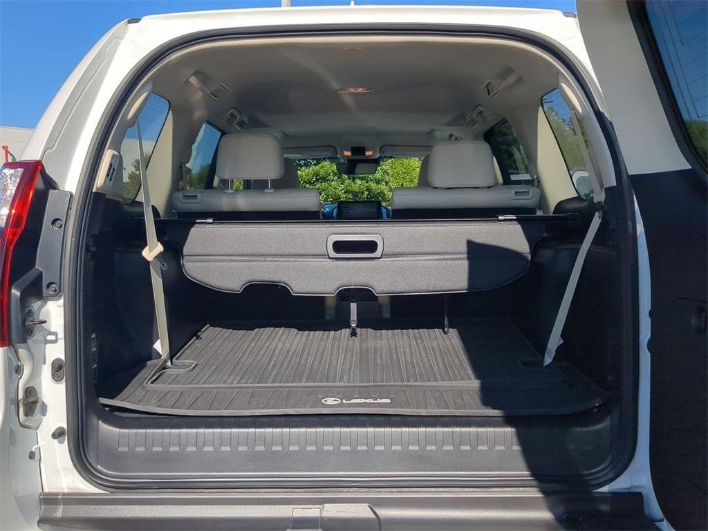 used 2022 Lexus GX 460 car, priced at $53,981