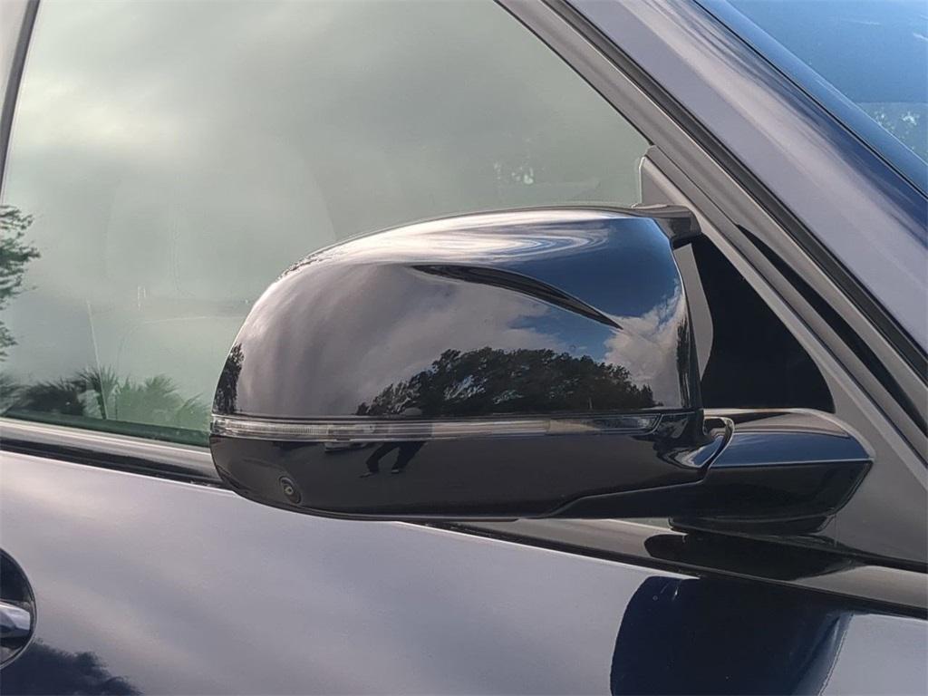 new 2026 BMW X7 car, priced at $126,945