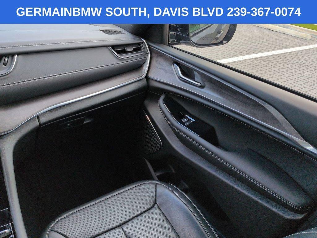 used 2024 Jeep Grand Cherokee car, priced at $45,812