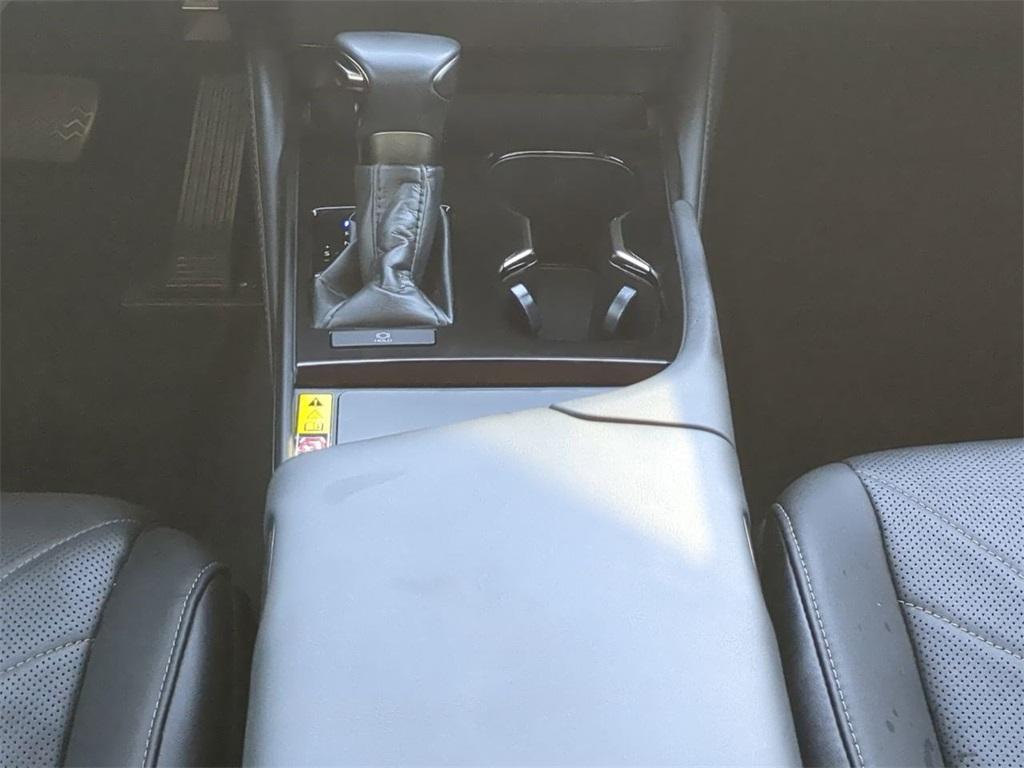 used 2024 Lexus ES 350 car, priced at $43,732