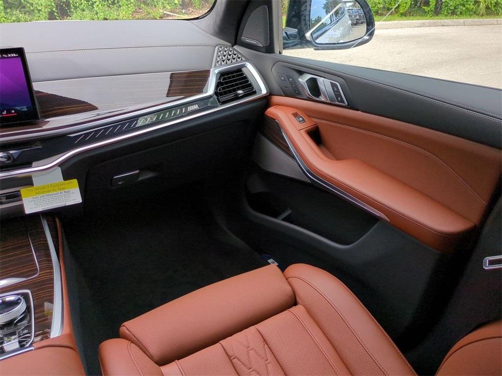 new 2026 BMW X7 car, priced at $121,105