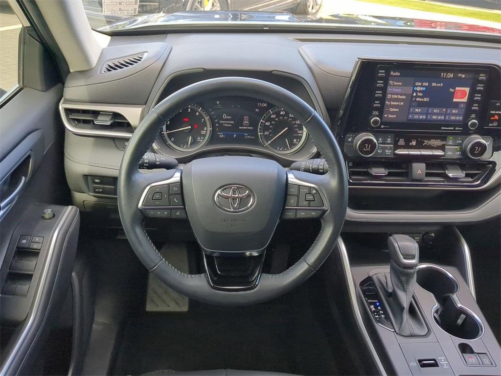 used 2021 Toyota Highlander car, priced at $30,744
