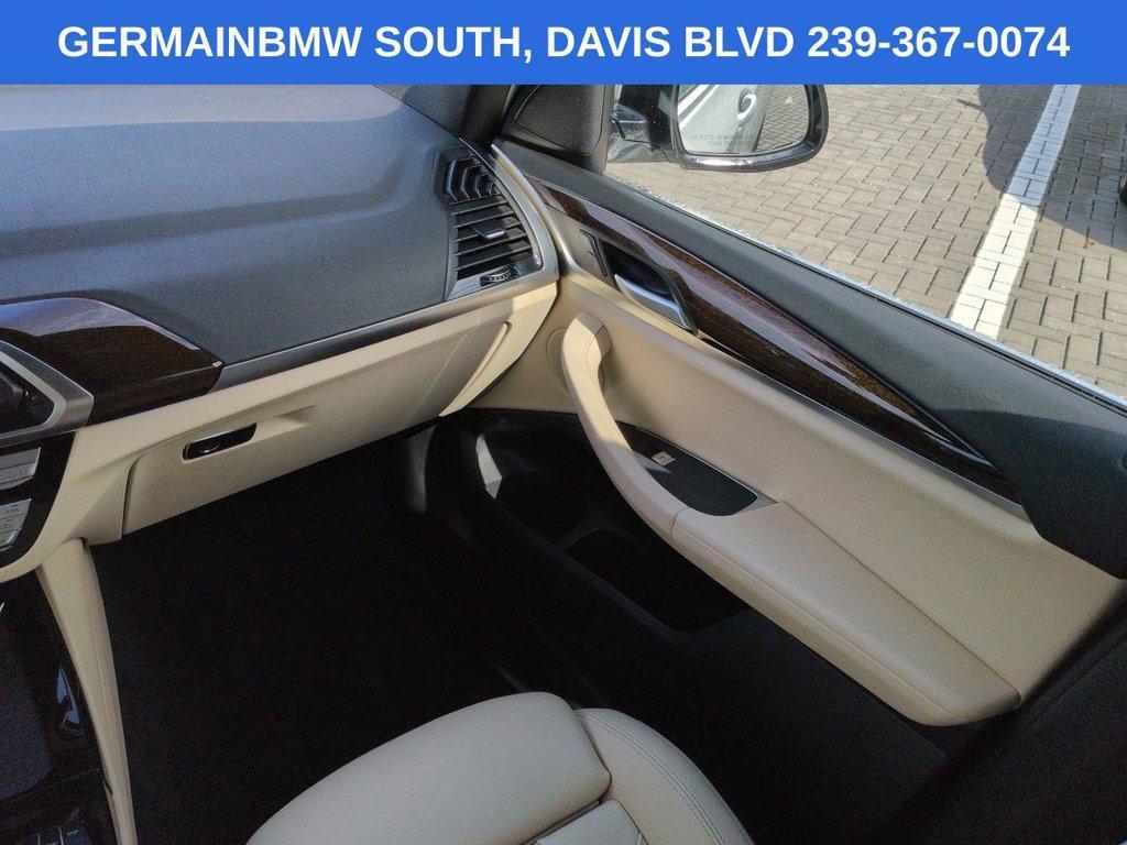 BMW X3 view 19