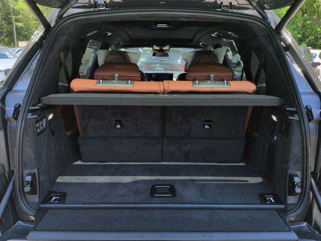 new 2027 BMW X7 car, priced at $129,979